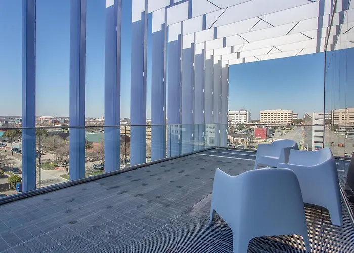 Revel 4*