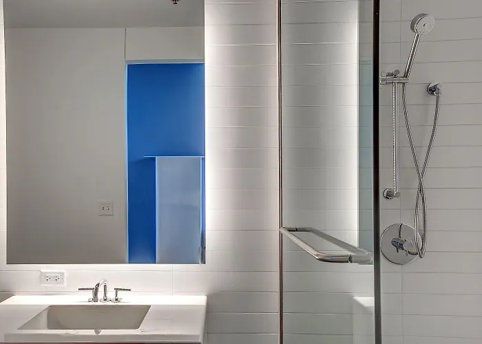 Hotel Revel 4*