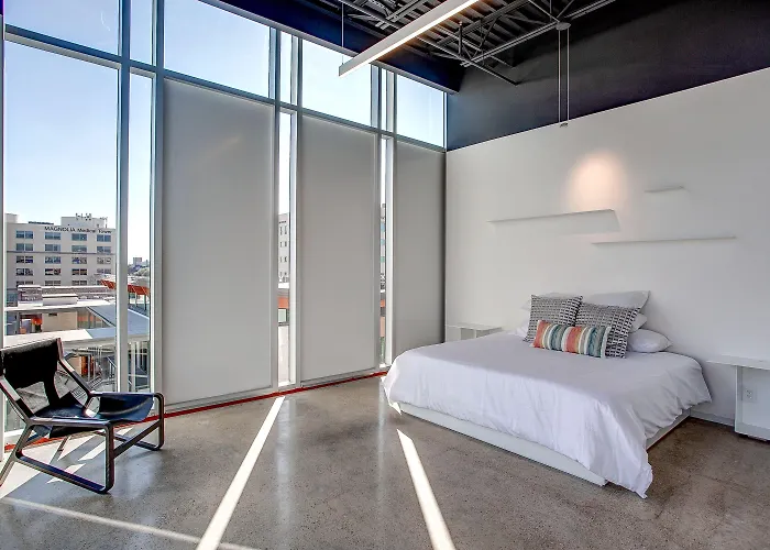 Revel Hotel 4*